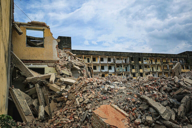 153764365112373289629