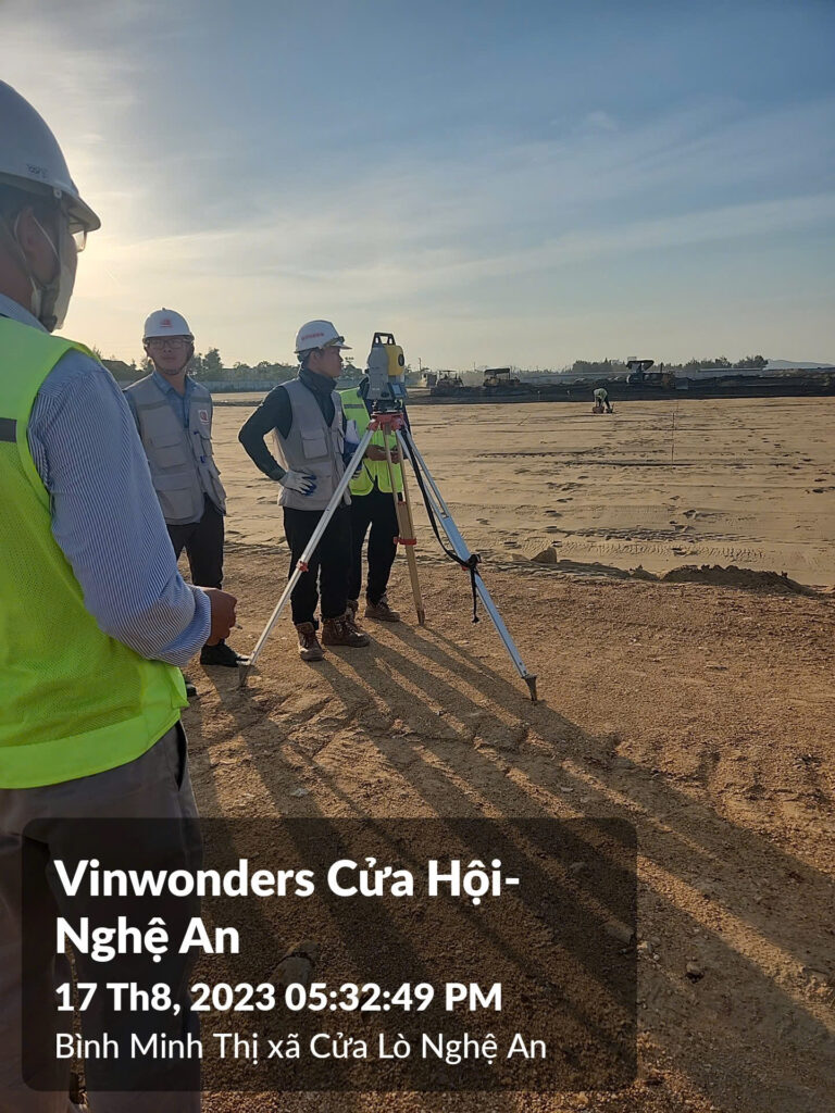 24d4e78cbb9933c76a8817