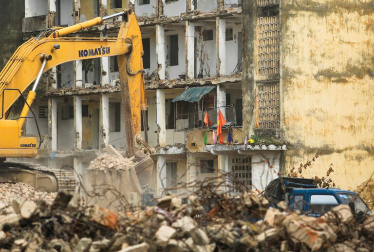 4960e1b0a19529cb708427