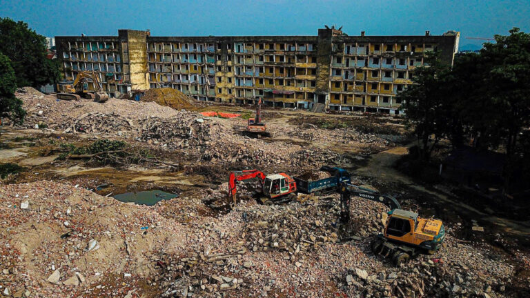 d742539f13ba9be4c2ab26